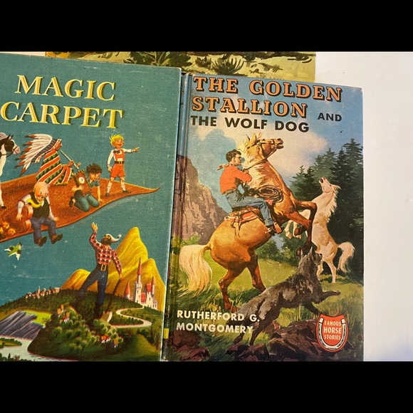 Books - Picture 4 of 4